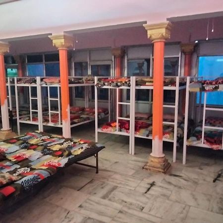 Shri Swami Sheetal Das Sewa Trust Varanasi Bagian luar foto