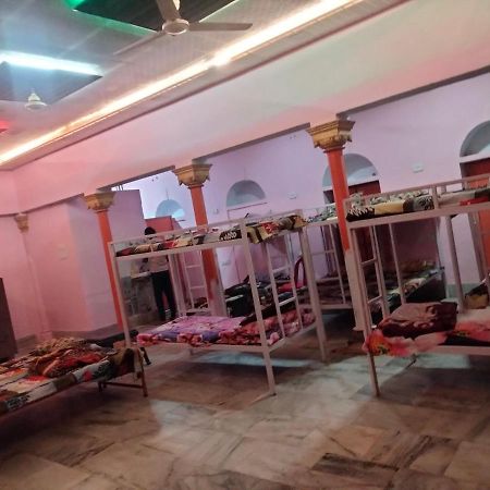 Shri Swami Sheetal Das Sewa Trust Varanasi Bagian luar foto