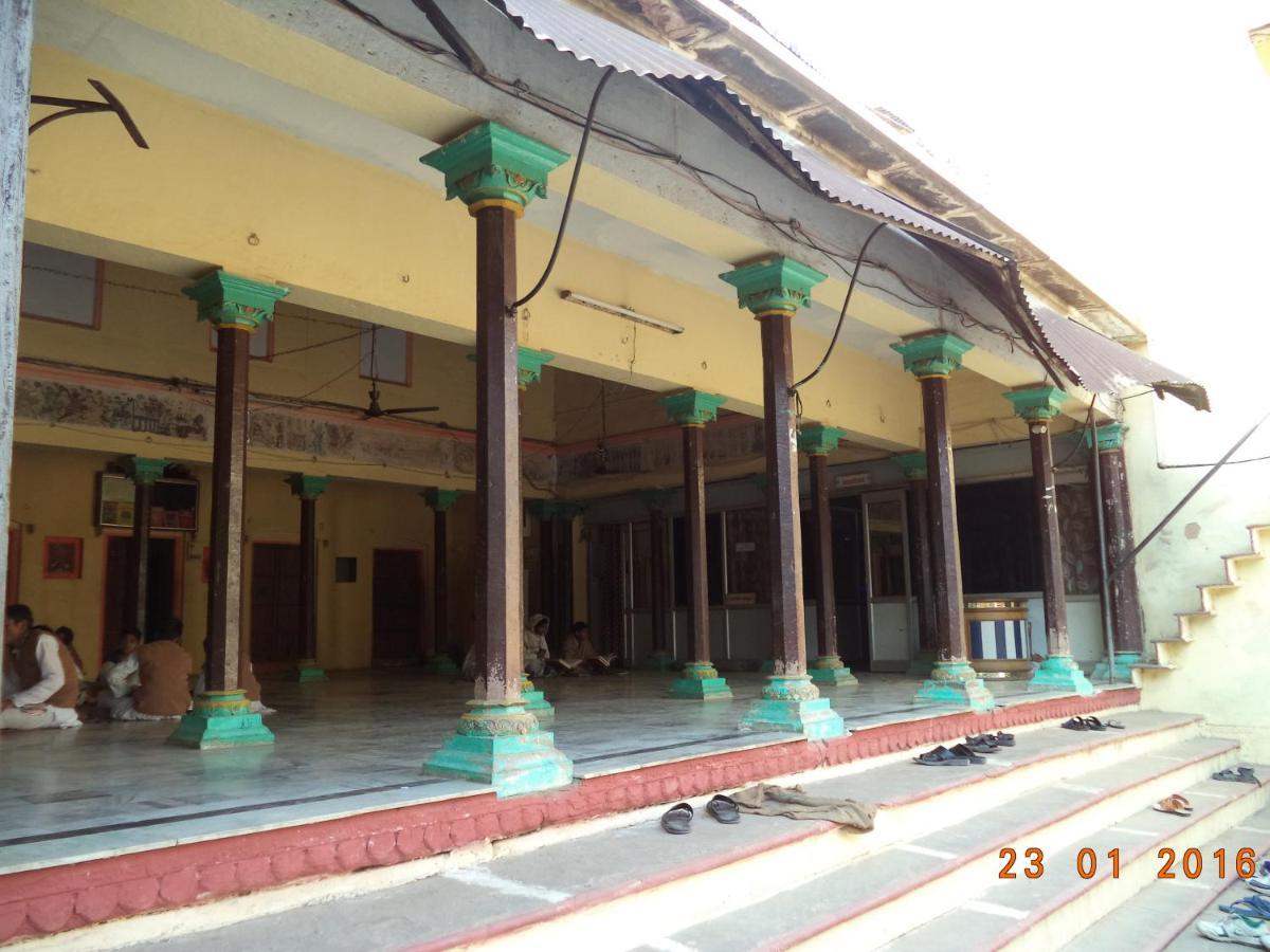 Shri Swami Sheetal Das Sewa Trust Varanasi Bagian luar foto