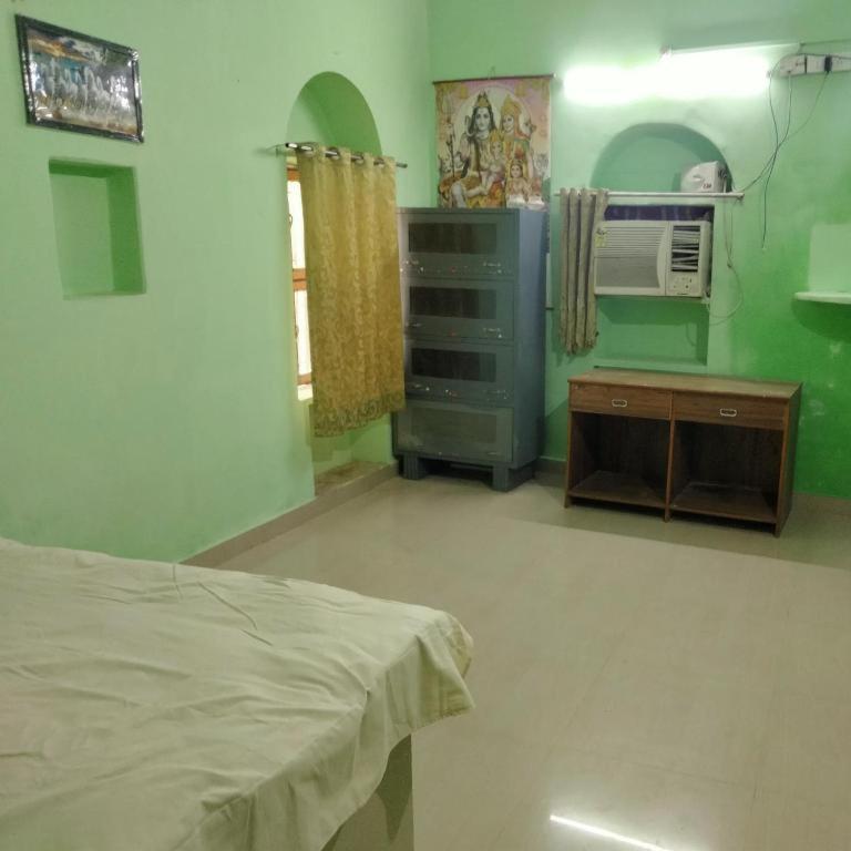 Shri Swami Sheetal Das Sewa Trust Varanasi Bagian luar foto