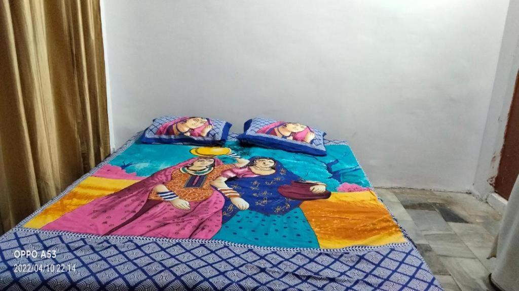 Shri Swami Sheetal Das Sewa Trust Varanasi Bagian luar foto