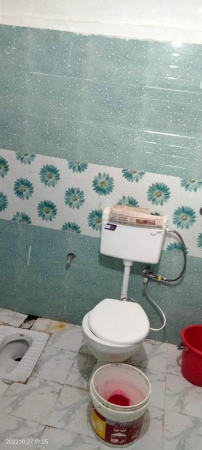 Shri Swami Sheetal Das Sewa Trust Varanasi Bagian luar foto