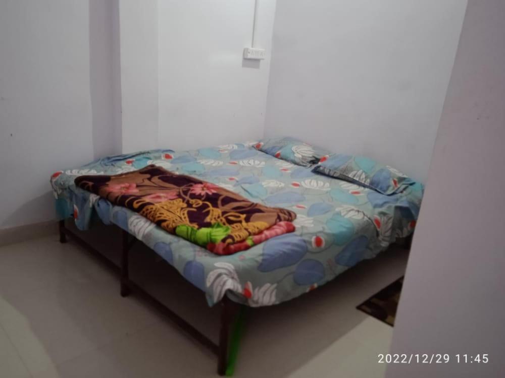 Shri Swami Sheetal Das Sewa Trust Varanasi Bagian luar foto