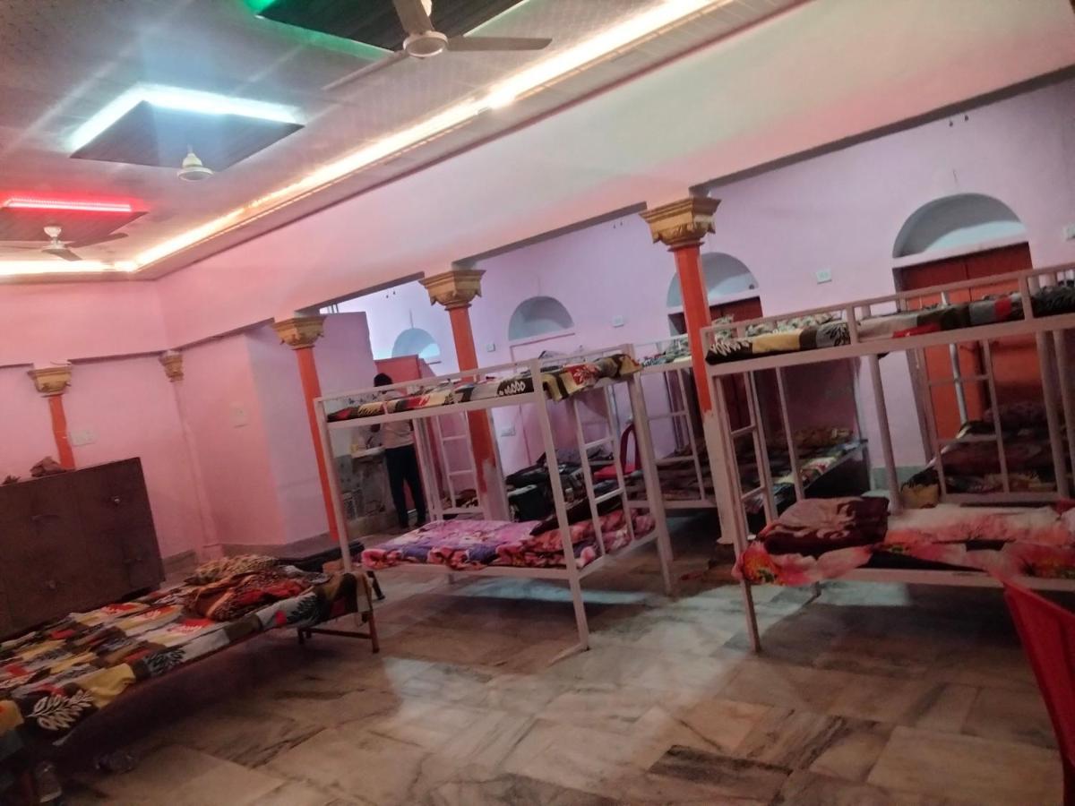 Shri Swami Sheetal Das Sewa Trust Varanasi Bagian luar foto