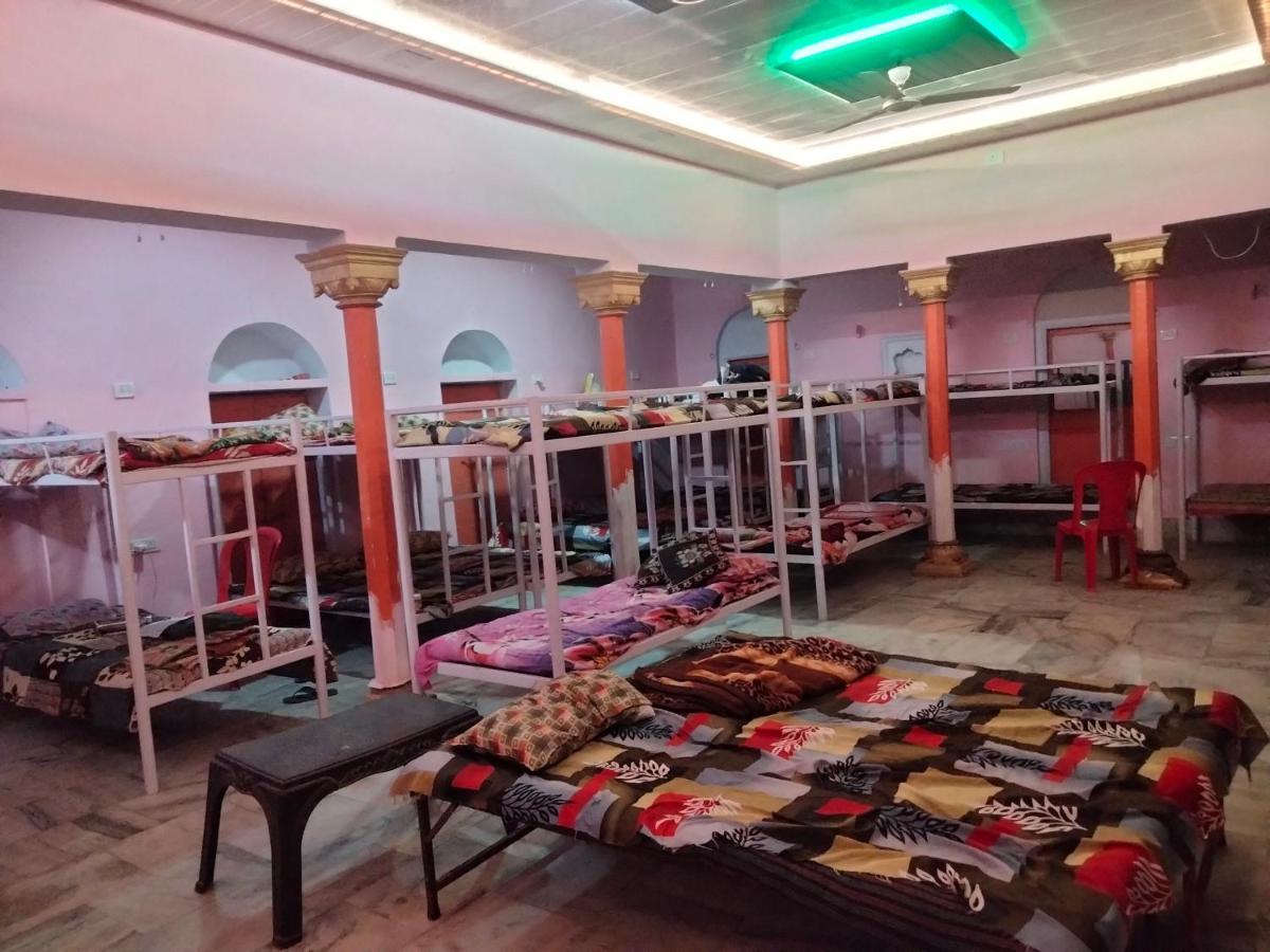 Shri Swami Sheetal Das Sewa Trust Varanasi Bagian luar foto